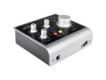 Audient iD4 High-Performance USB Audio Interface - front view