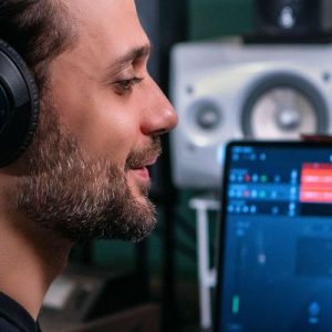 IK Multimedia iRig Stream Mic USB - USB Streaming Microphone - product photo
